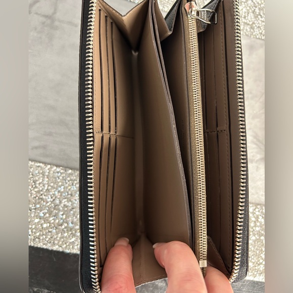 🎁 Louis Vuitton Taurillon Leather Comet Wallet Black - Picture 9 of 12